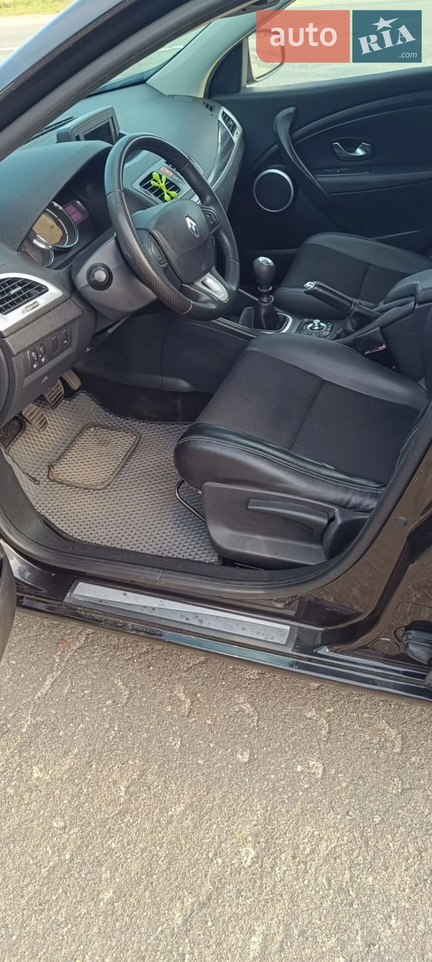2010 Renault Megane - мініатюра 9