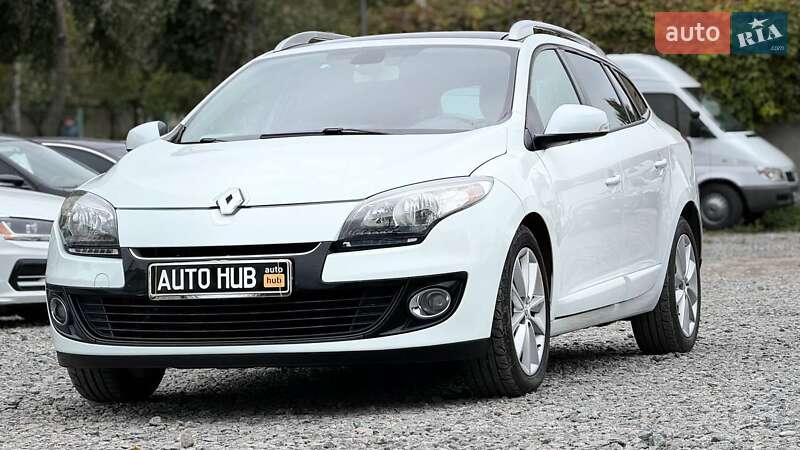 Універсал Renault Megane 2012 в  фото Універсал Renault Megane 2012 в