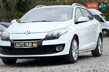 Універсал Renault Megane 2012 в  Універсал Renault Megane 2012 в