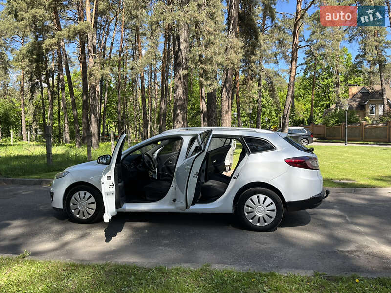 Універсал Renault Megane 2012 в Чернігові фото 16 Універсал Renault Megane 2012 в Чернігові