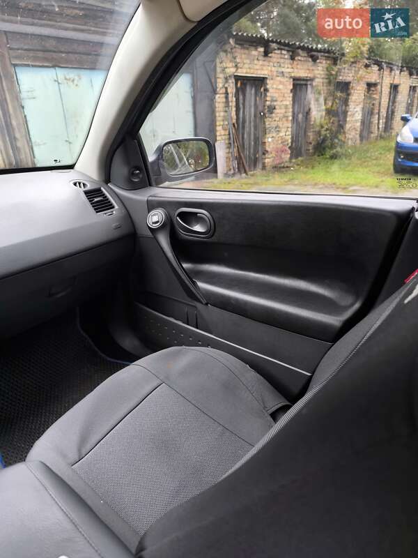 Седан Renault Megane 2005 в Києві фото 5 Седан Renault Megane 2005 в Києві