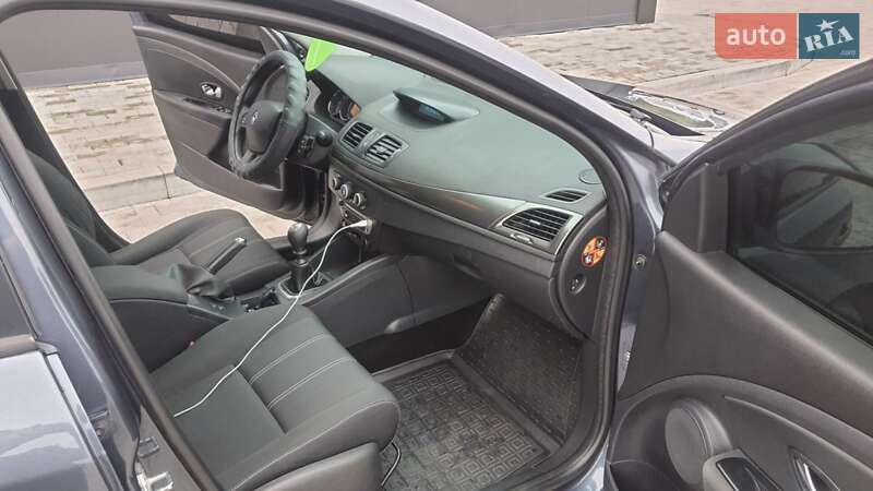 Универсал Renault Megane 2015 в Виннице фото 15 Универсал Renault Megane 2015 в Виннице