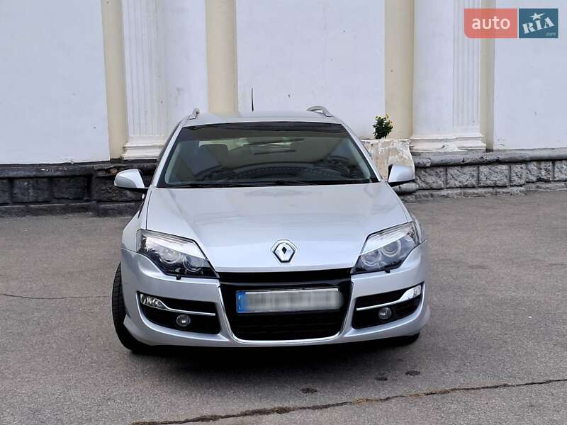 Универсал Renault Megane 2011 в 