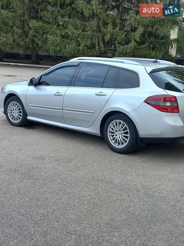 Універсал Renault Megane 2011 в Жовтих Водах фото 14 Універсал Renault Megane 2011 в Жовтих Водах