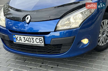 Хетчбек Renault Megane 2010 в 