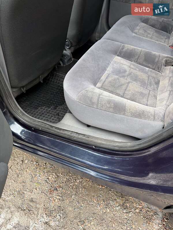 Седан Renault Megane 2000 в Кременчуге фото 13 Седан Renault Megane 2000 в Кременчуге