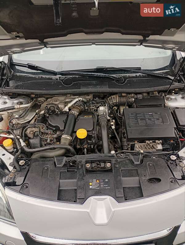 Универсал Renault Megane 2013 в Староконстантинове фото 24 Универсал Renault Megane 2013 в Староконстантинове