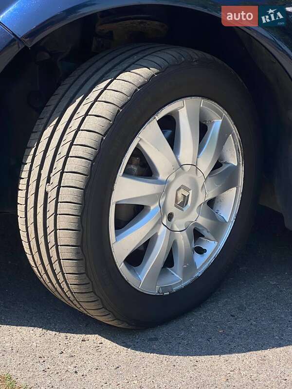 Седан Renault Megane 2007 в Дніпрі фото 33 Седан Renault Megane 2007 в Дніпрі
