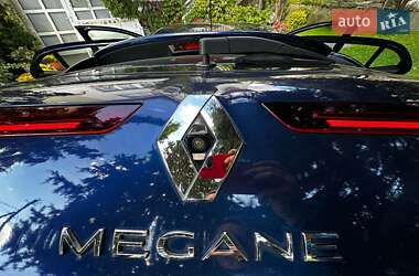 Хэтчбек Renault Megane 2017 в 