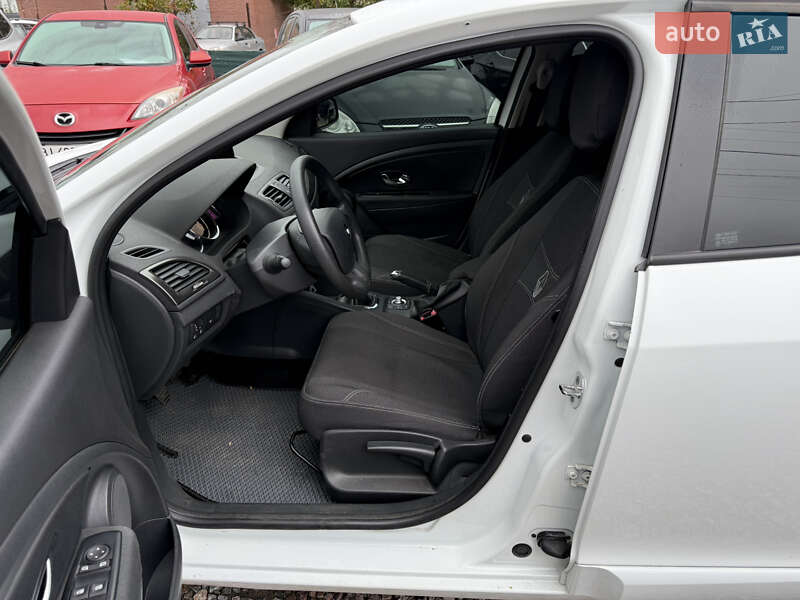Хэтчбек Renault Megane 2015 в Полтаве