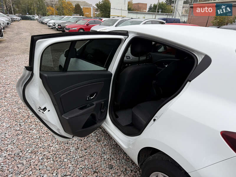 Хэтчбек Renault Megane 2015 в Полтаве