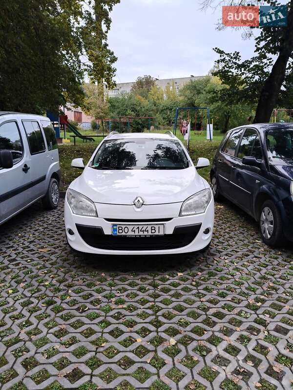 Универсал Renault Megane 2011 в 