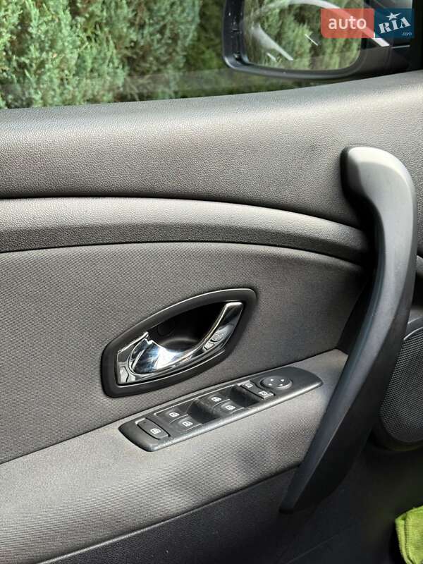 Хэтчбек Renault Megane 2013 в Самборе