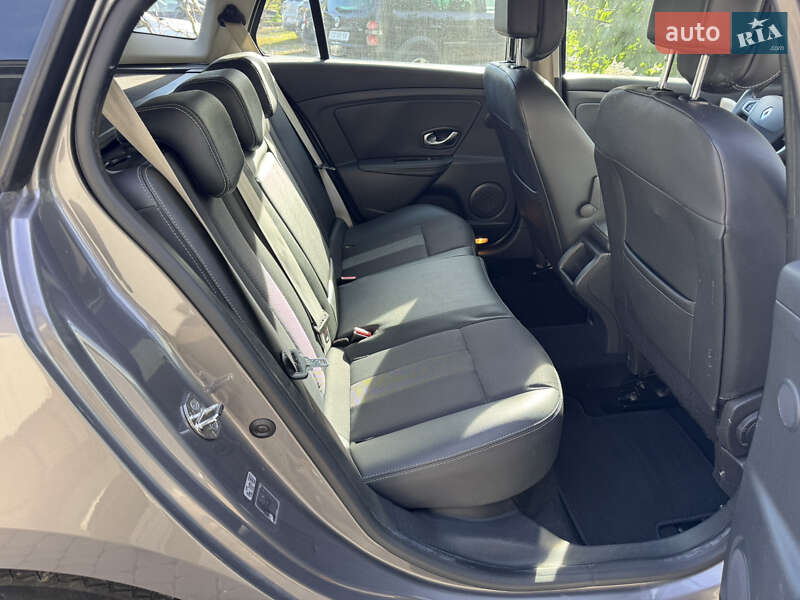 Универсал Renault Megane 2011 в Староконстантинове