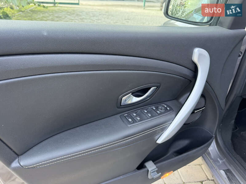 Универсал Renault Megane 2011 в Староконстантинове