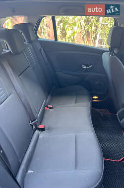 Универсал Renault Megane 2010 в 