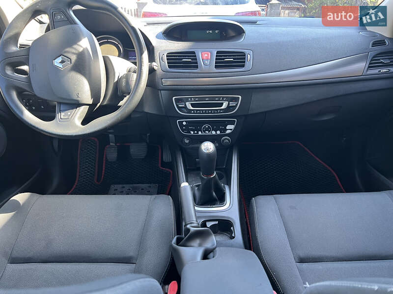 Універсал Renault Megane 2010 в Березному фото 12 Універсал Renault Megane 2010 в Березному