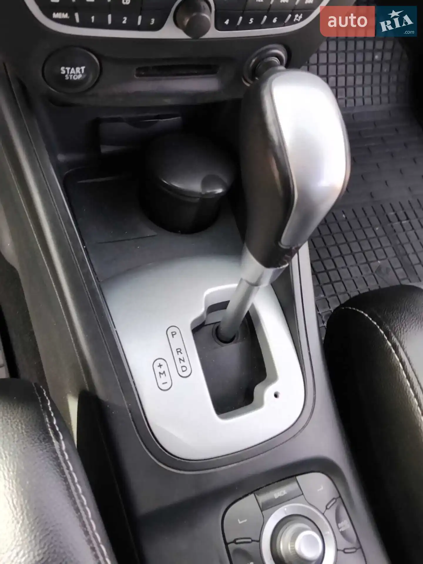 2010 Renault Megane - мініатюра 25