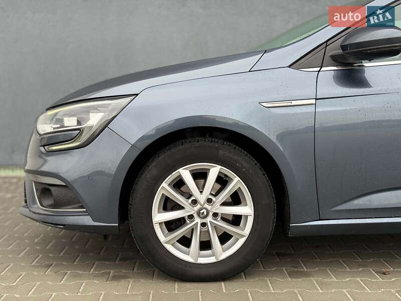 Седан Renault Megane 2020 в Львове