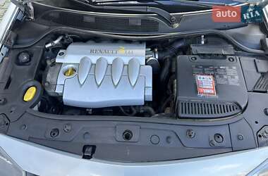 Седан Renault Megane 2003 в 