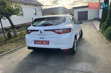 Хэтчбек Renault Megane 2018 в 