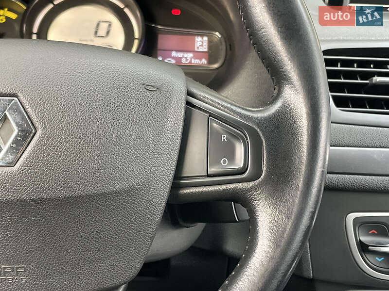 Універсал Renault Megane 2015 в Києві фото 20 Універсал Renault Megane 2015 в Києві