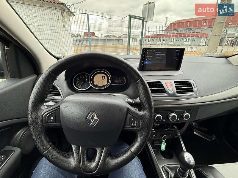 Універсал Renault Megane 2010 в Києві фото 16 Універсал Renault Megane 2010 в Києві