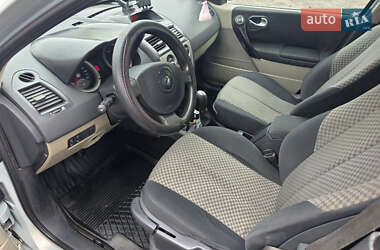 Универсал Renault Megane 2004 в 