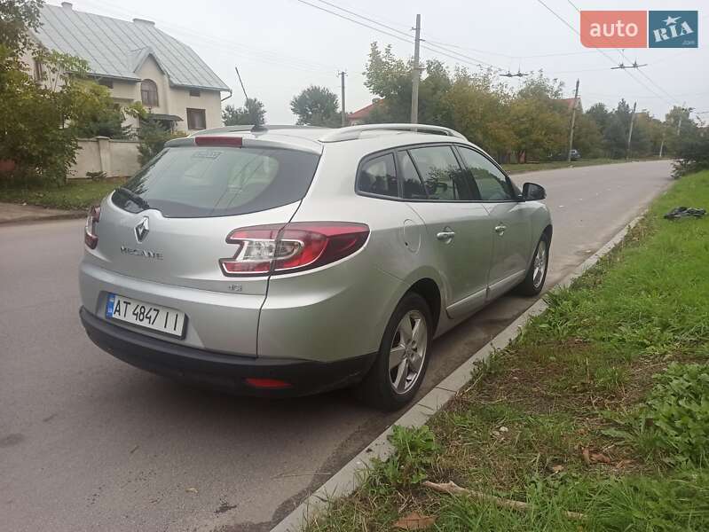 Універсал Renault Megane 2013 в Івано-Франківську фото 4 Універсал Renault Megane 2013 в Івано-Франківську
