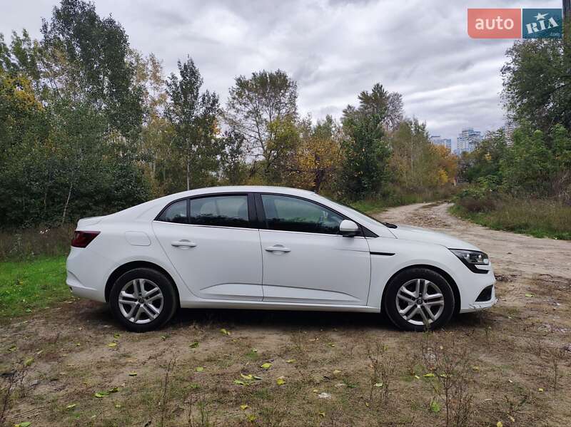 Седан Renault Megane 2017 в Києві фото 2 Седан Renault Megane 2017 в Києві