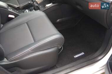 Хэтчбек Renault Megane 2015 в 