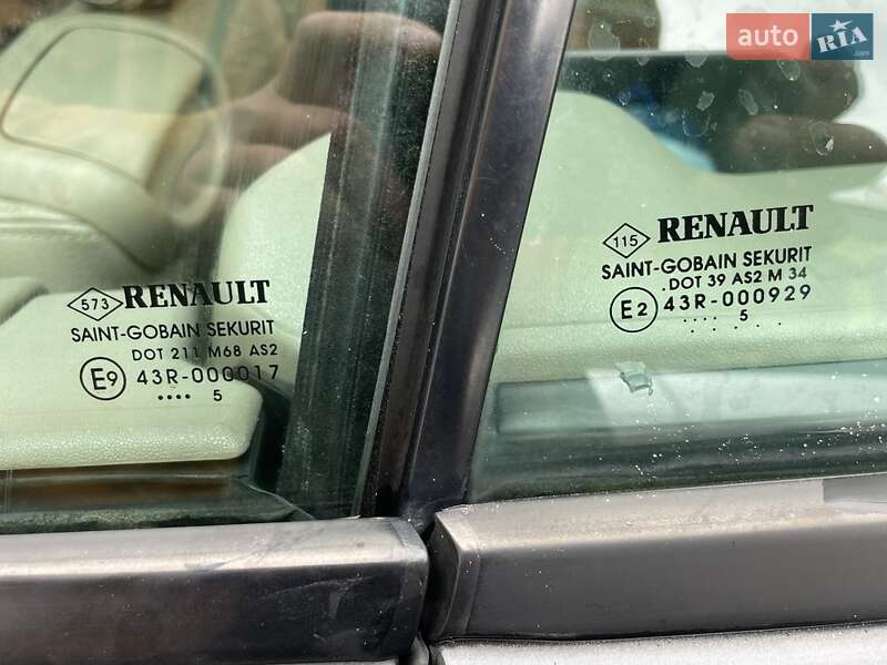 Кабріолет Renault Megane 2005 в Новому Розділі фото 12 Кабріолет Renault Megane 2005 в Новому Розділі