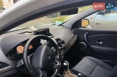 Универсал Renault Megane 2011 в 