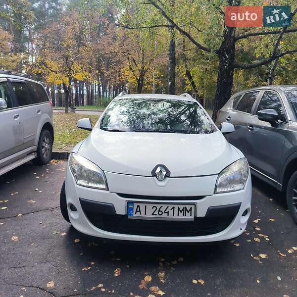 Универсал Renault Megane 2011 в 