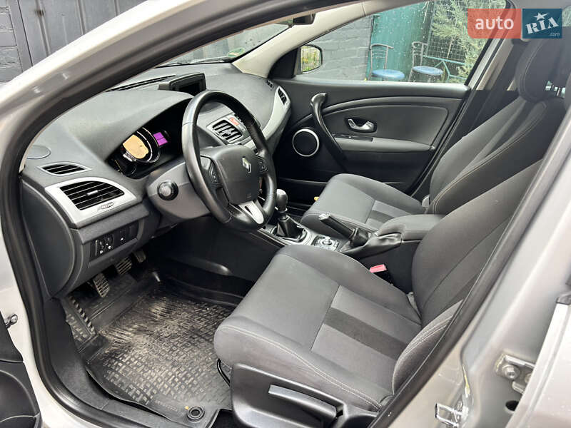 Универсал Renault Megane 2010 в Александрие