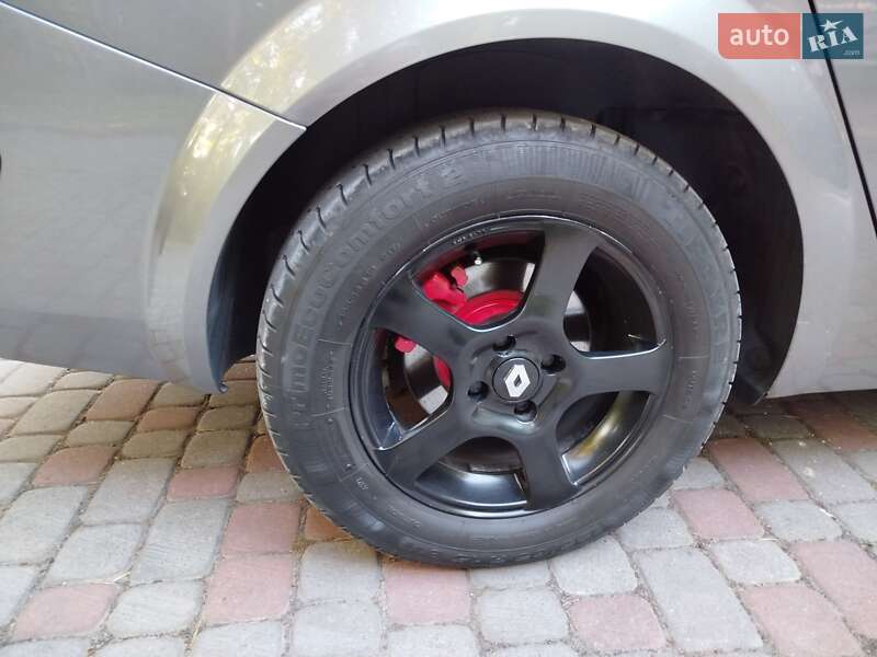 Універсал Renault Megane 2005 в Стебнику фото 56 Універсал Renault Megane 2005 в Стебнику