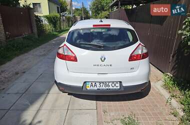 Хэтчбек Renault Megane 2013 в 
