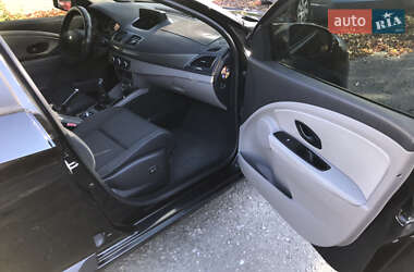 Хэтчбек Renault Megane 2012 в 