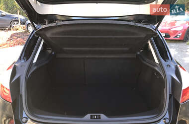 Хэтчбек Renault Megane 2012 в 