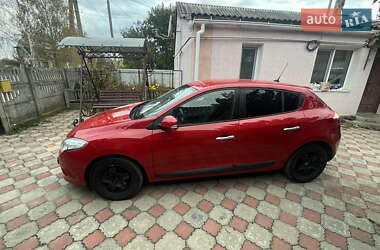 Хэтчбек Renault Megane 2010 в 