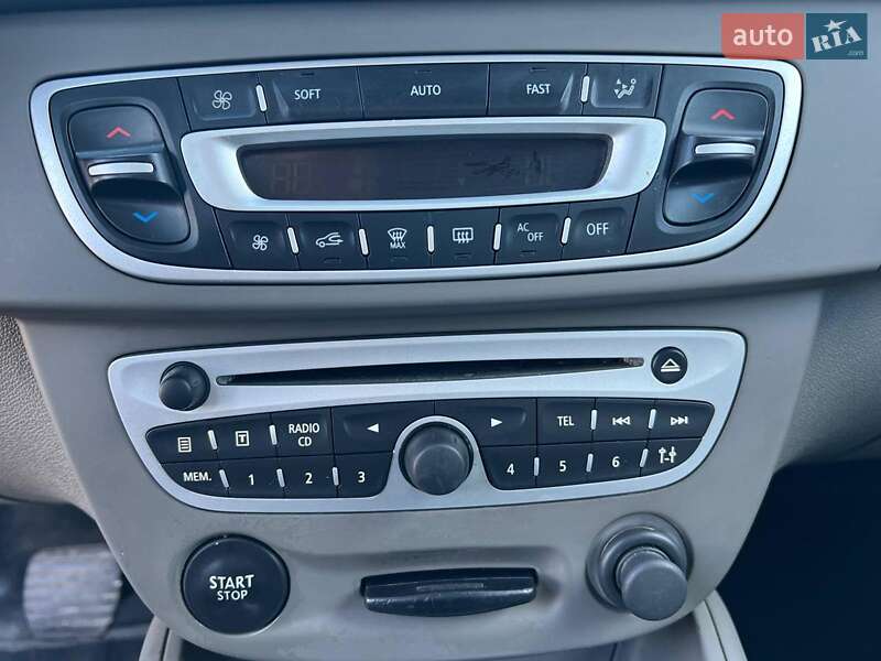 Хетчбек Renault Megane 2009 в Львові фото 28 Хетчбек Renault Megane 2009 в Львові