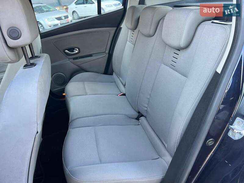 Хетчбек Renault Megane 2009 в Львові фото 36 Хетчбек Renault Megane 2009 в Львові