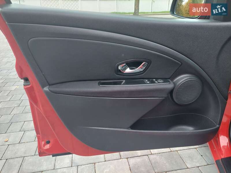 Универсал Renault Megane 2013 в Староконстантинове