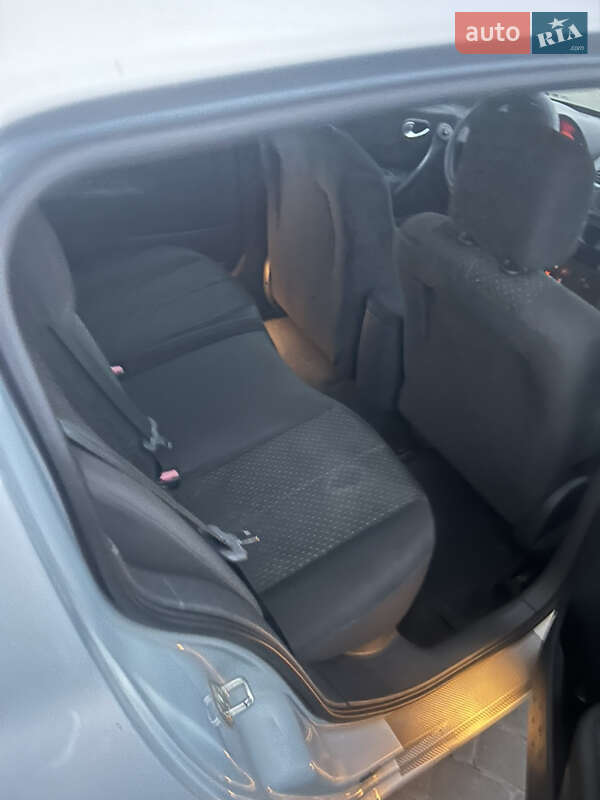 Хэтчбек Renault Megane 2002 в Киеве фото 7 Хэтчбек Renault Megane 2002 в Киеве