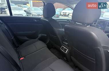 Універсал Renault Megane 2017 в  фото 26 Універсал Renault Megane 2017 в