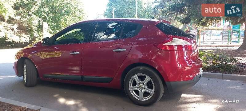 Хетчбек Renault Megane 2009 в Кам'янському фото 9 Хетчбек Renault Megane 2009 в Кам'янському