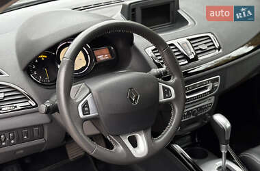 Універсал Renault Megane 2011 в  фото 19 Універсал Renault Megane 2011 в