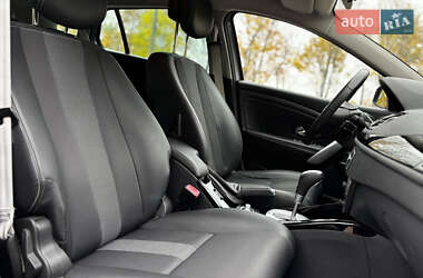 Універсал Renault Megane 2011 в  фото 32 Універсал Renault Megane 2011 в