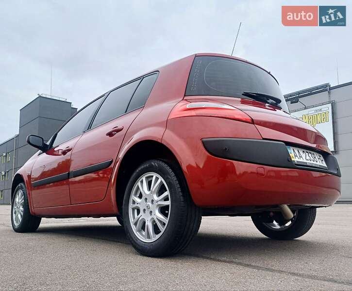 Хэтчбек Renault Megane 2008 в 