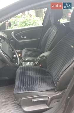 Хетчбек Renault Megane 2014 в  фото 15 Хетчбек Renault Megane 2014 в